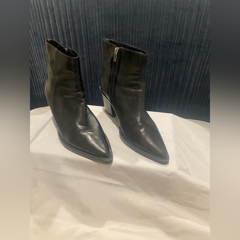 Vince Camuto Black Leather Pointed Toe Ankle Booties